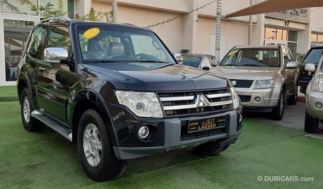 Mitsubishi Pajero Gulf - screen - alloy wheels - cruise control - in excellent condition, you do not need any expenses