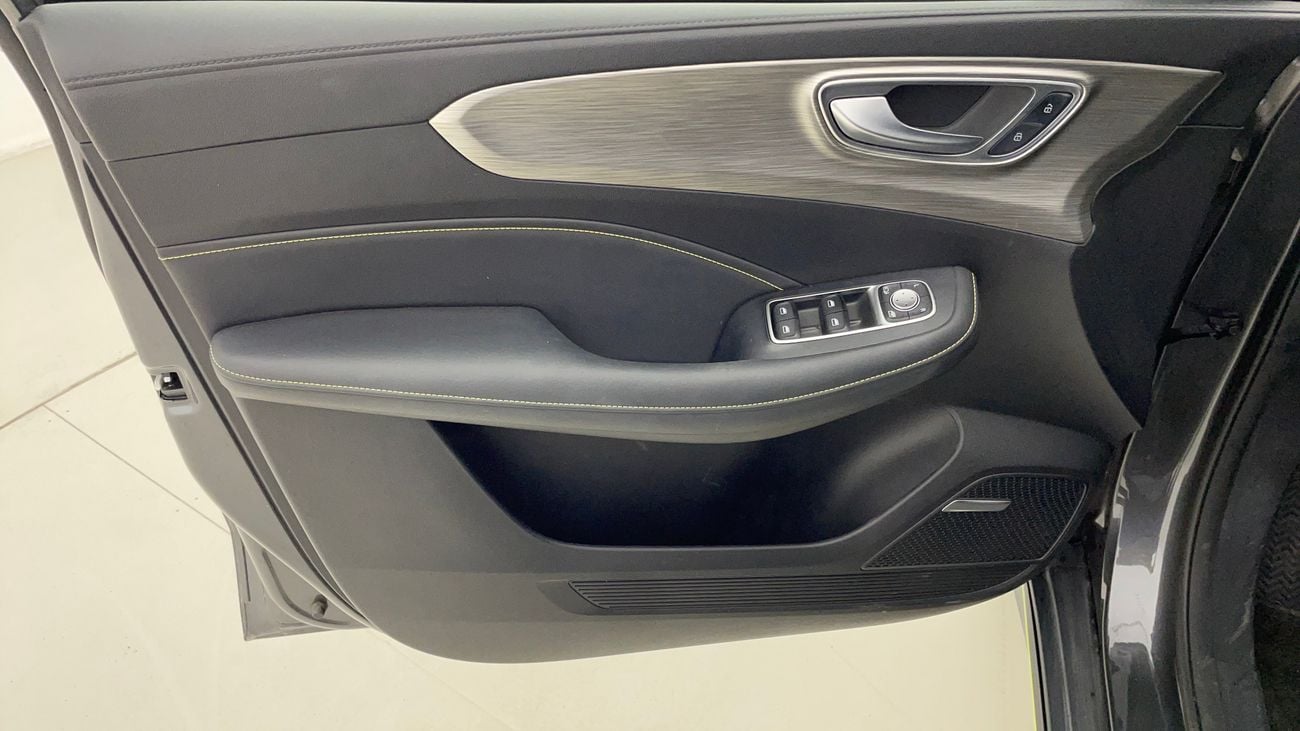 MG RX5 LUXURY 1.5 | Zero Down Payment | Home Test Drive