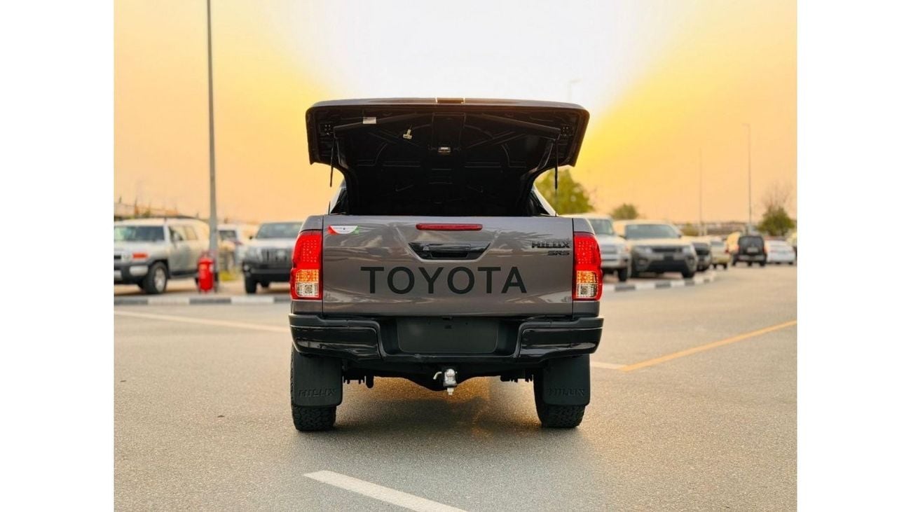 Toyota Hilux PREMIUM BULL BAR WITH LED FOCUS LIGHTS | ROOF TOP LED | AIR SNORKEL | RHD | 2017 | HILUX BOOT LID |