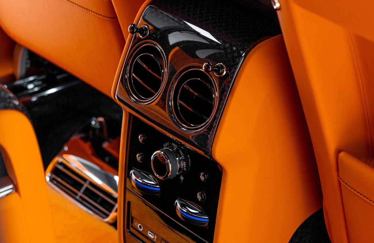 Rolls-Royce Cullinan 6.75 L V-12 Twin-Turbocharged Engine