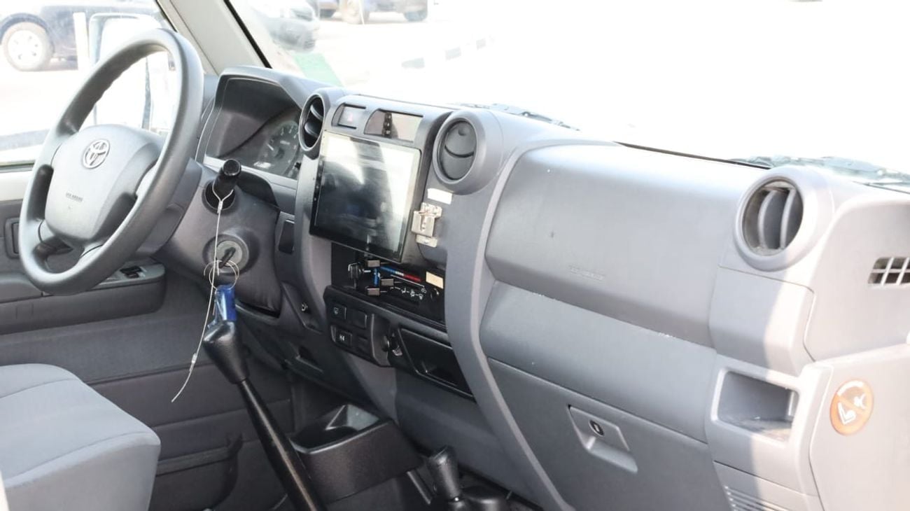 Toyota Land Cruiser 70 Std 4.5L 4WD