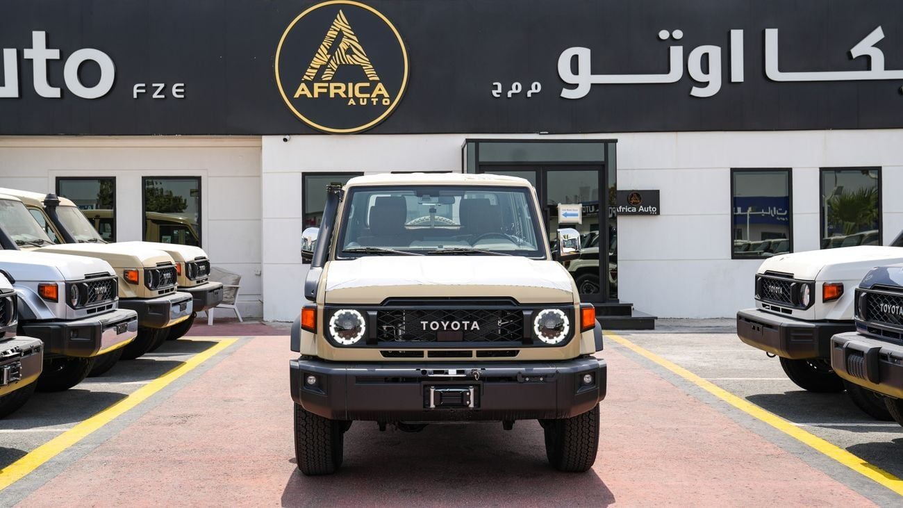 Toyota Land Cruiser Pick Up  LC79 DC 2.8L DSL FULL AT