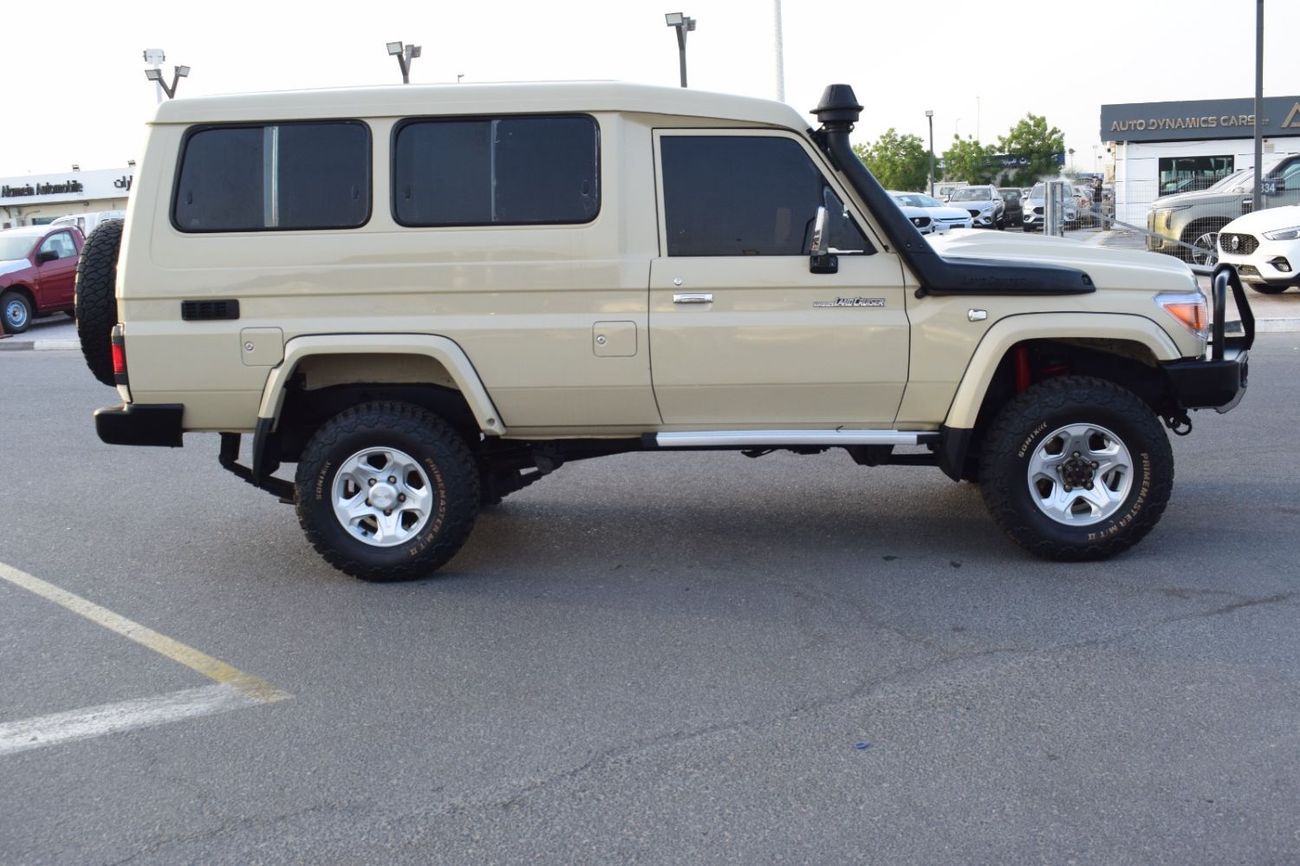 تويوتا لاند كروزر 70 2020 LAND CRUISER HARDTOP