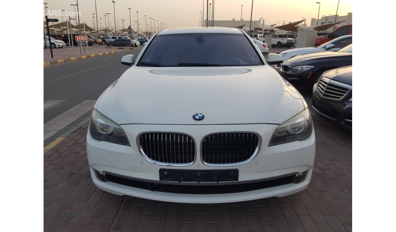 BMW 750Li Bmw 750 model 2010 GCC car prefect condition full service full option low mileage