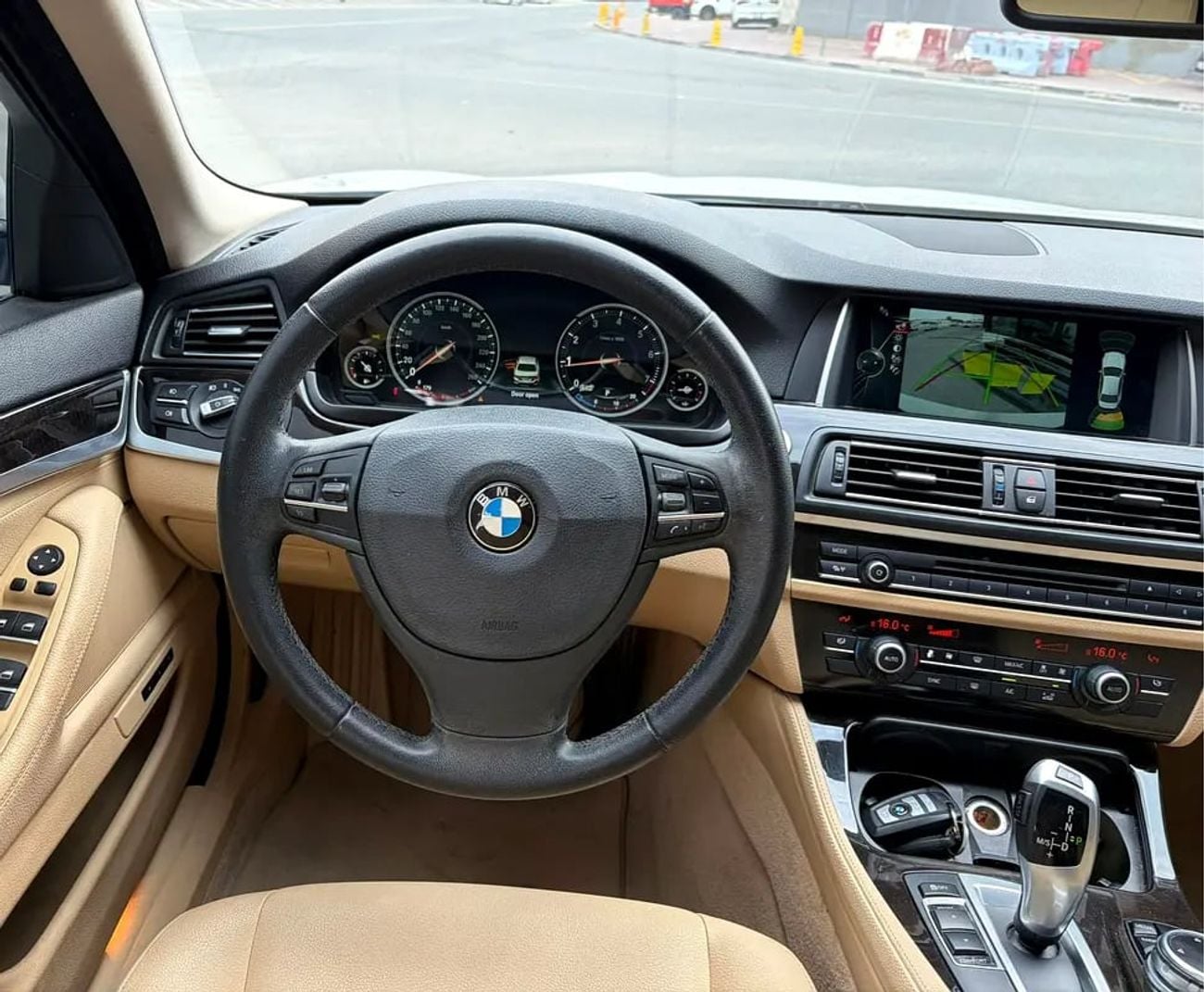 بي أم دبليو 520i MORYA JESWANI CARS FOR USED AUTOMOBILE TRADING CO.L.L.C
