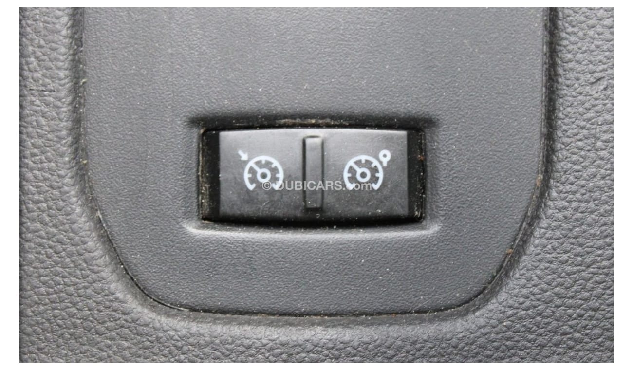 Renault Duster SE ACCIDENTS FREE - GCC - ENGINE 1600 CC - PERFECT CONDITION INSIDE OUT - ORIGINAL PAINT