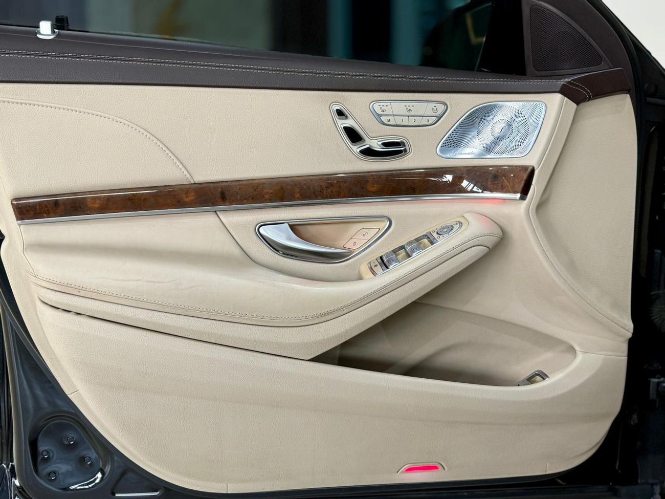 Mercedes-Benz S 500 Std 4.7L Mercedes S500 AMG II 2015 II Full Loaded