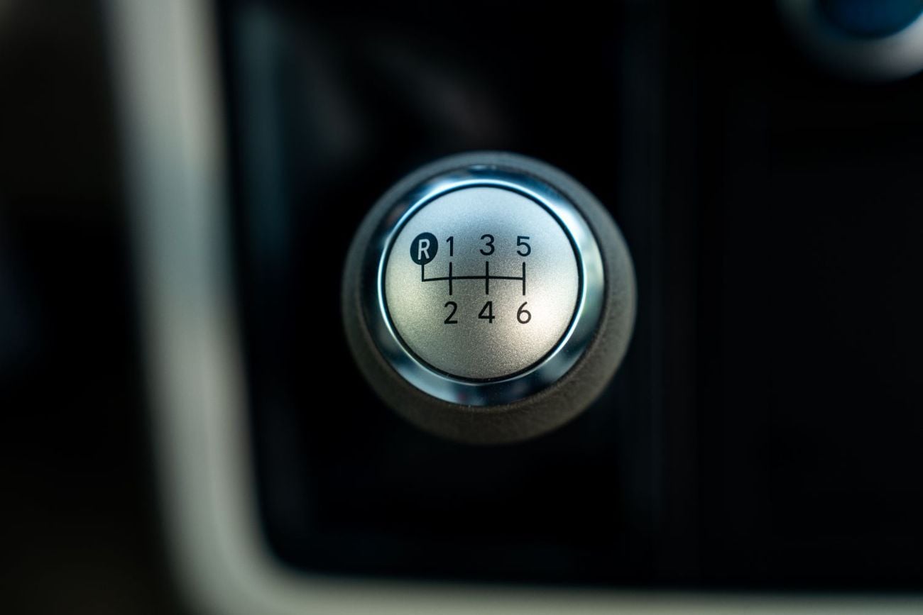 تويوتا هاياس Toyota Hiace High Roof New shape Black pumber 2.8L M/T DIESEL 2026 MODEL Manage Ad