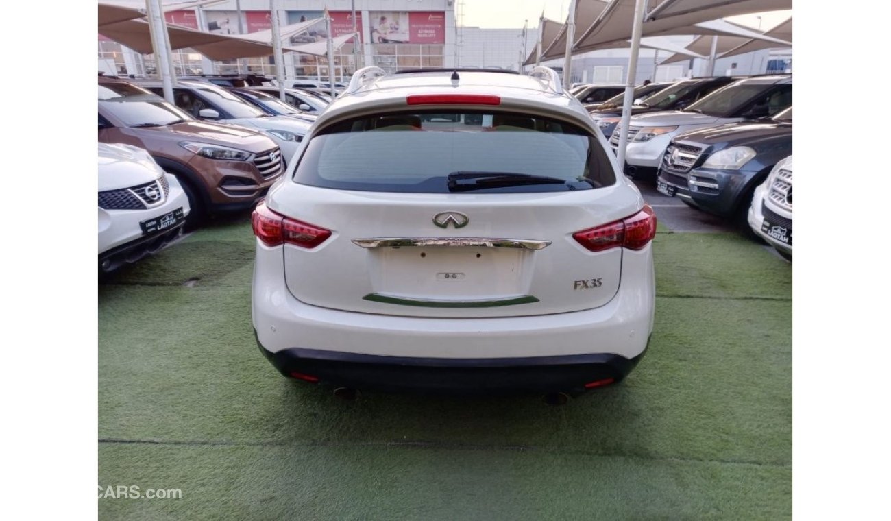 Infiniti FX35