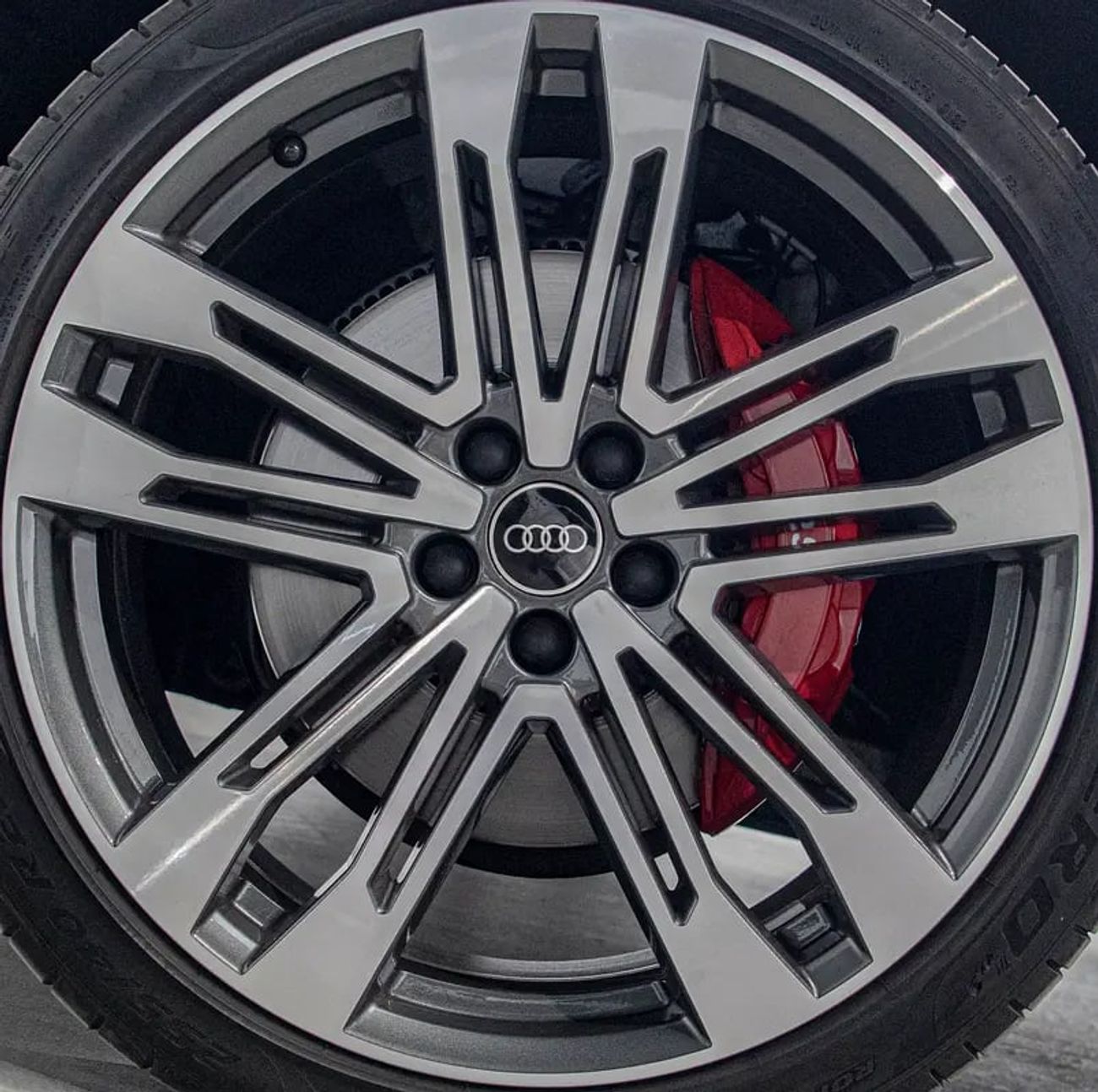 أودي SQ5 TFSI quattro 3.0L