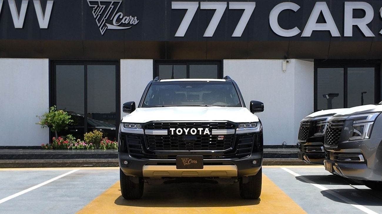 Toyota Land Cruiser GR SPORT 3.5 HEV 2026 GCC