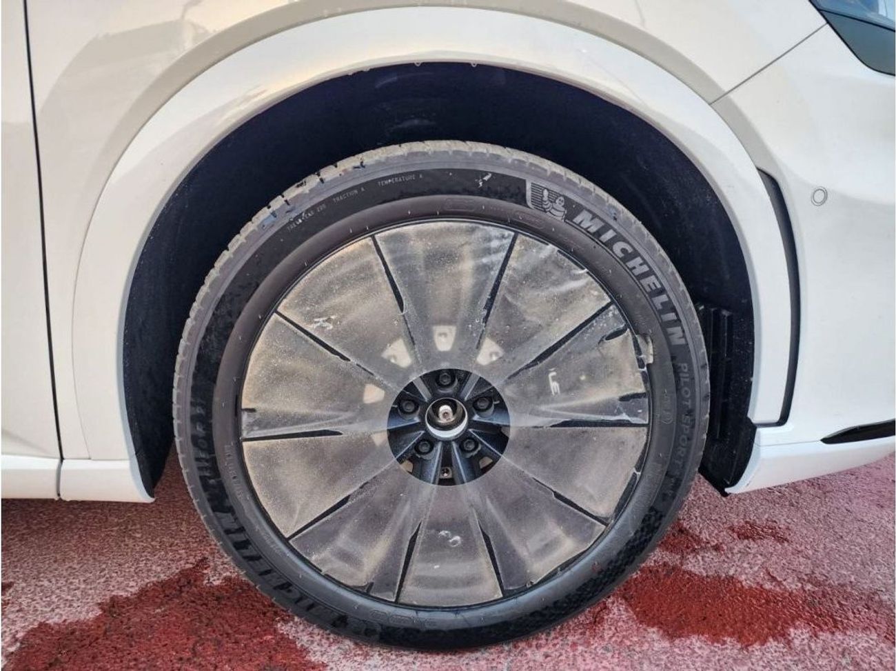 لكزس RX 500h لكزس RX500h F-Sport 2.4 لتر هايبرد ، CUV ، دفع رباعي ، 5 أبواب الميزات: 360 كاميرا ، رادار ، مثبت ال