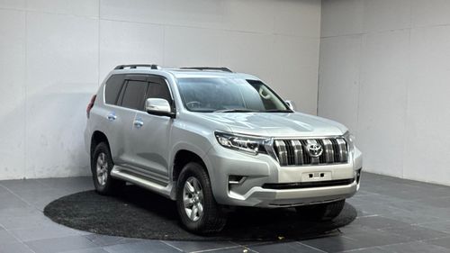 Toyota Prado 2018 TXL RHD Diesel Engine Full Option Very Clean And Perfect Condition