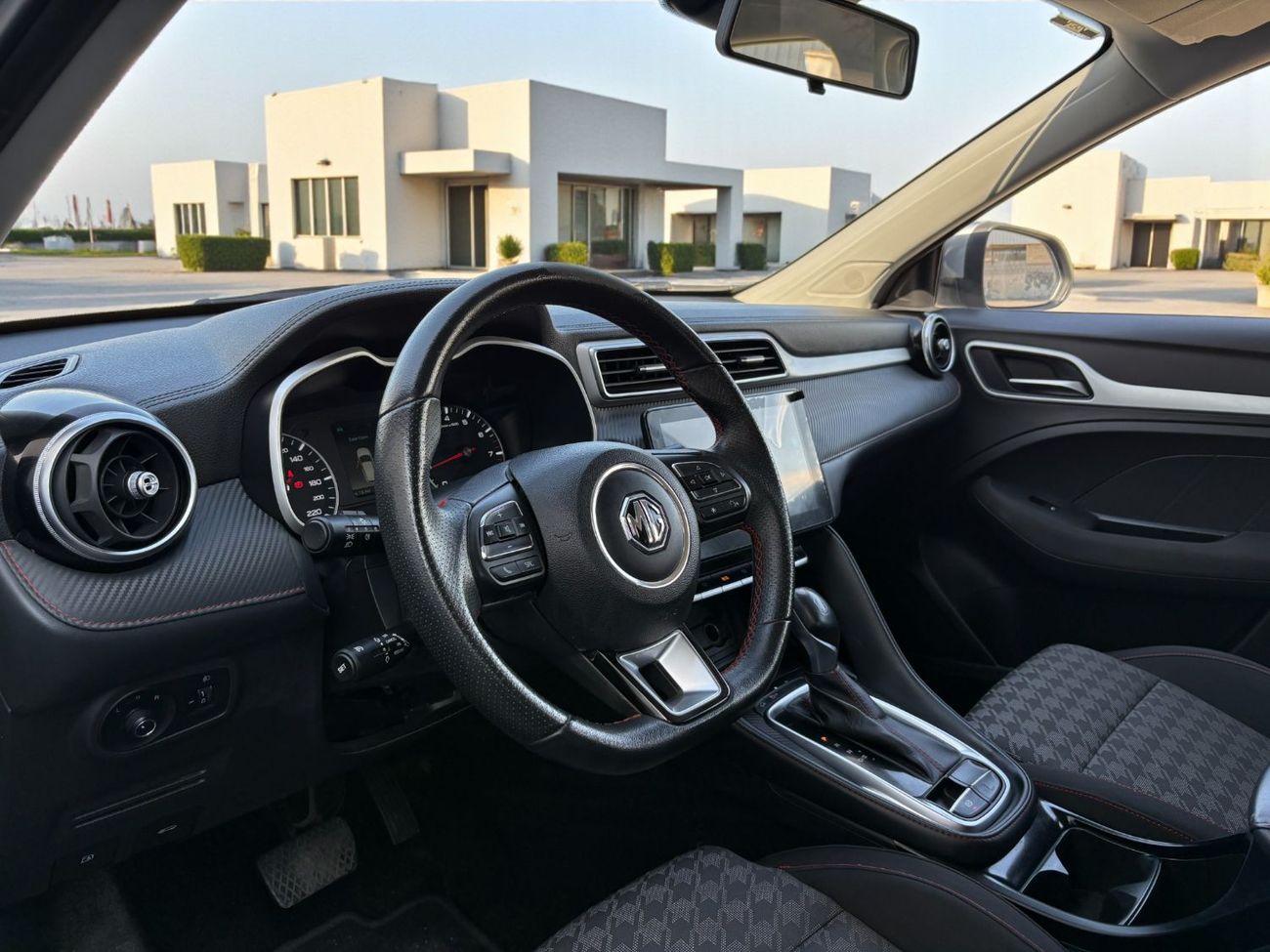 MG ZS ZS | 2024 | GCC SPECS | SILVER EXTERIOR | AED 799 per month