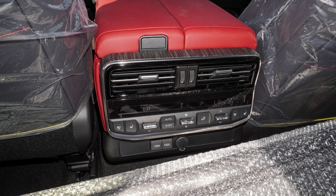 Toyota Land Cruiser GR Sport 3.3L TWIN TURBO Diesel