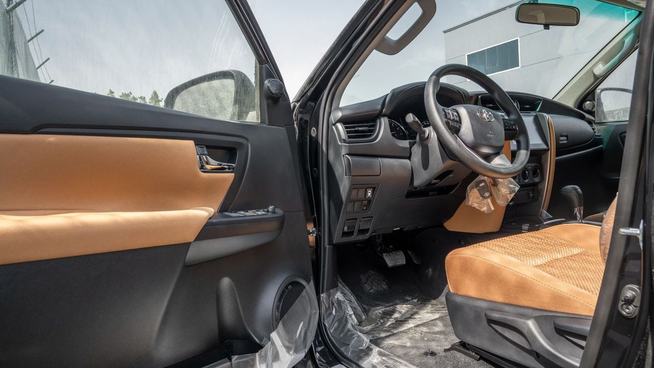 تويوتا فورتونر TOYOTA FORTUNER 2.7 LOW -2026YM