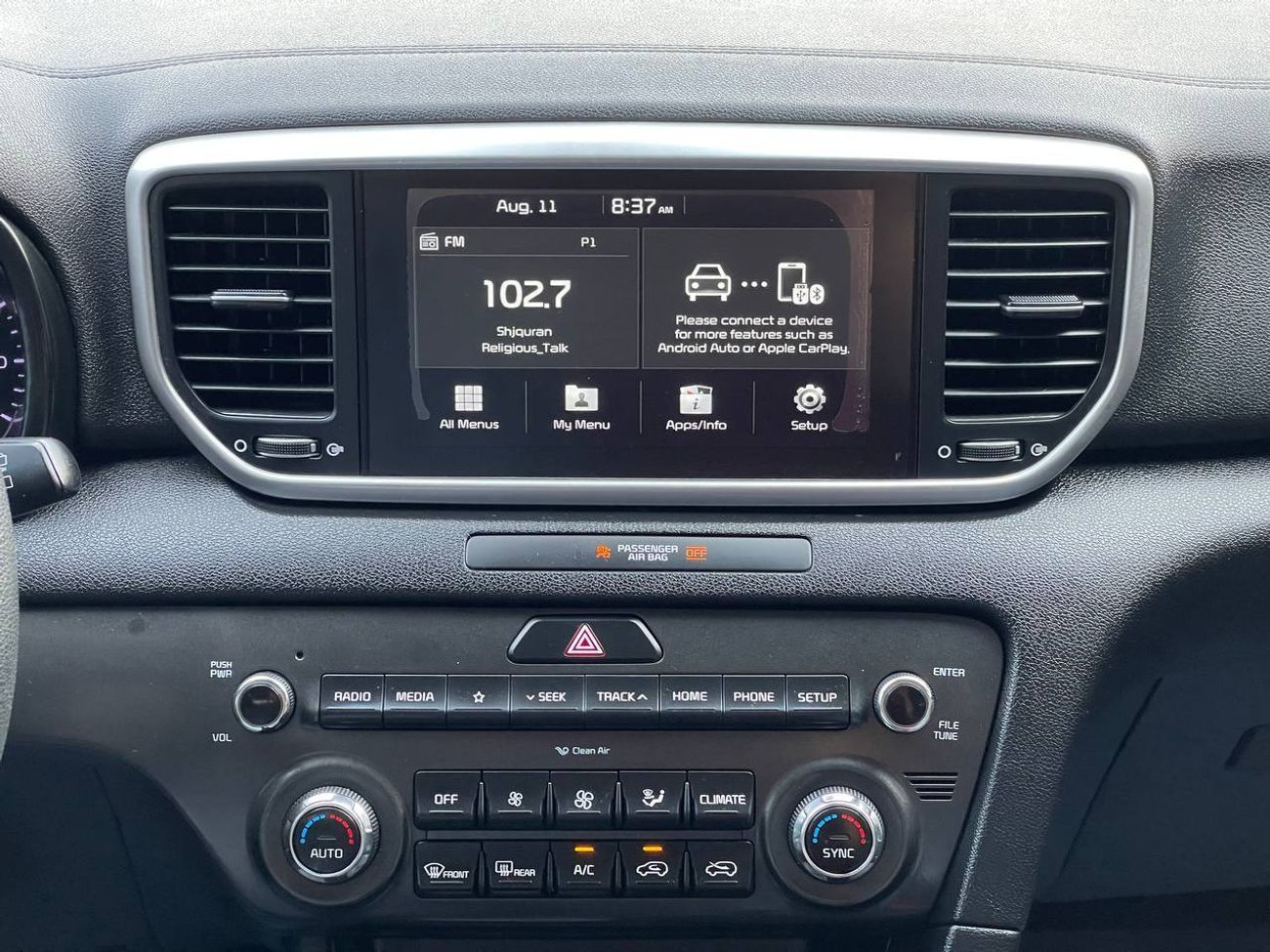 كيا سبورتيج LX / 2.4 V4 / رادار / مساعدة مسار / نقطة عمياء / شاشة كبيرة / جنوط / مكيف خلفي