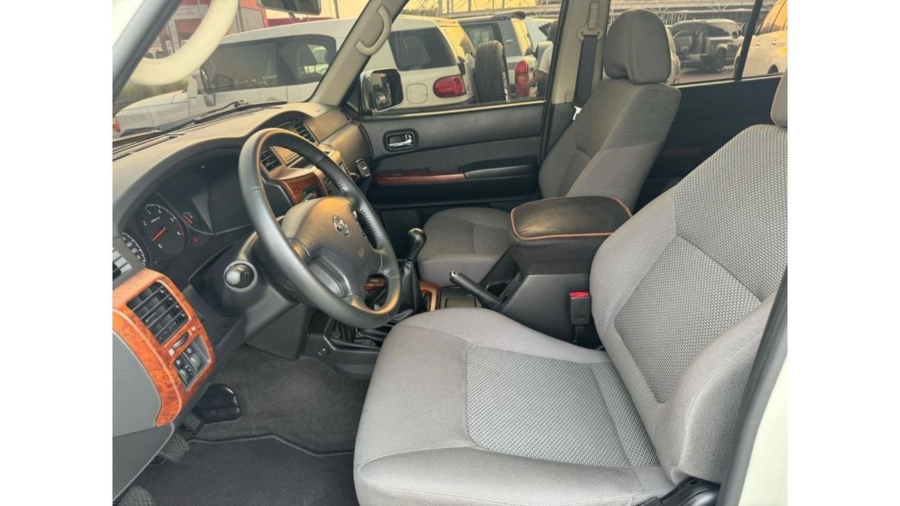 Nissan Patrol Super Safari GCC SPEC NEAT AND CLEAN