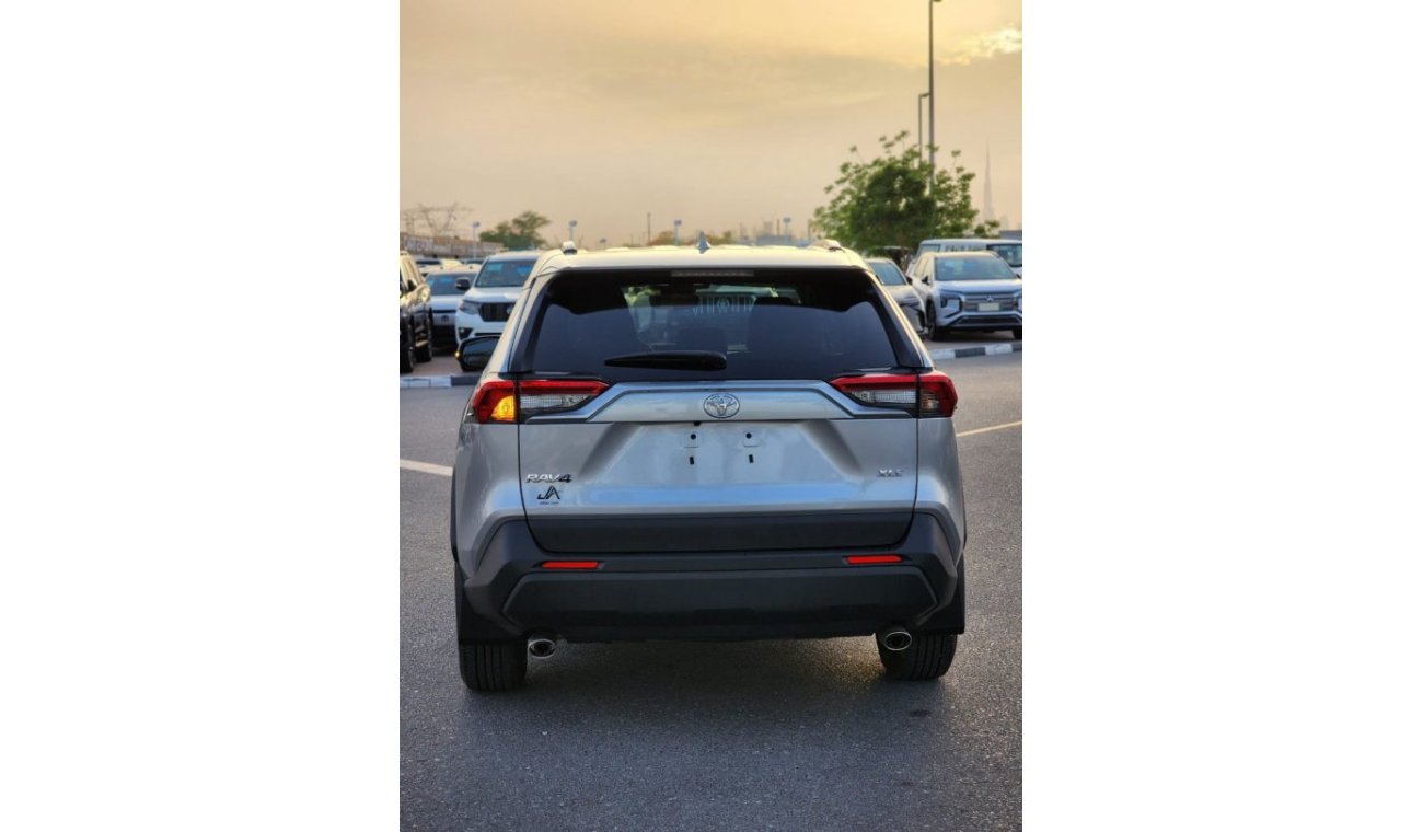 تويوتا راف ٤ TOYOTA RAV4 XLE FULL OPTIONS 2022 MODEL