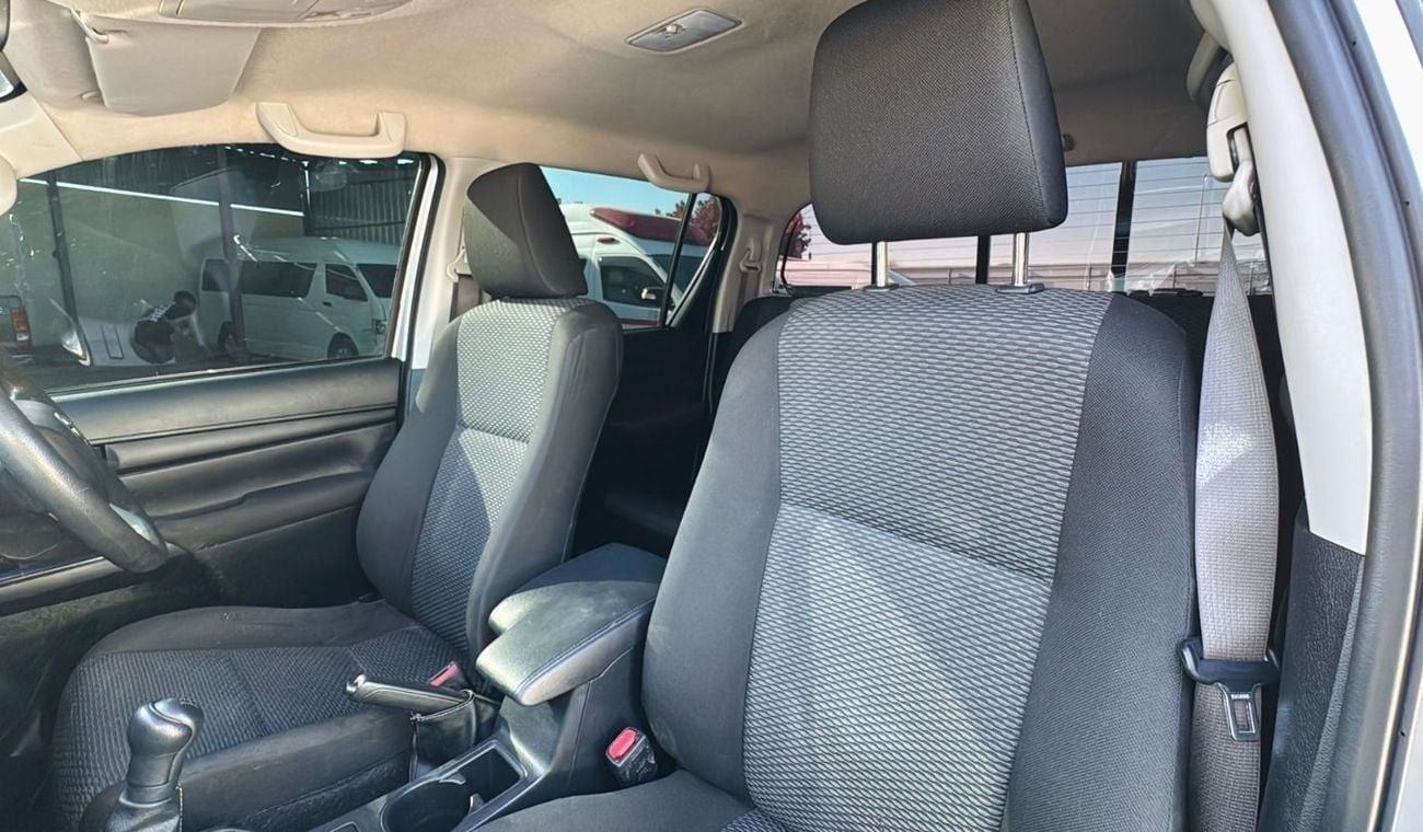 Toyota Hilux DOUBLE CABIN | 2.7L PETROL ENGINE | 2WD | RHD | 2021 | MANUAL TRANSMISSION