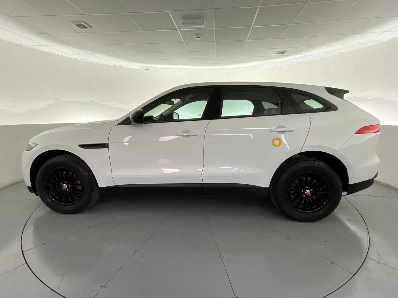 Jaguar F-PACE Pure