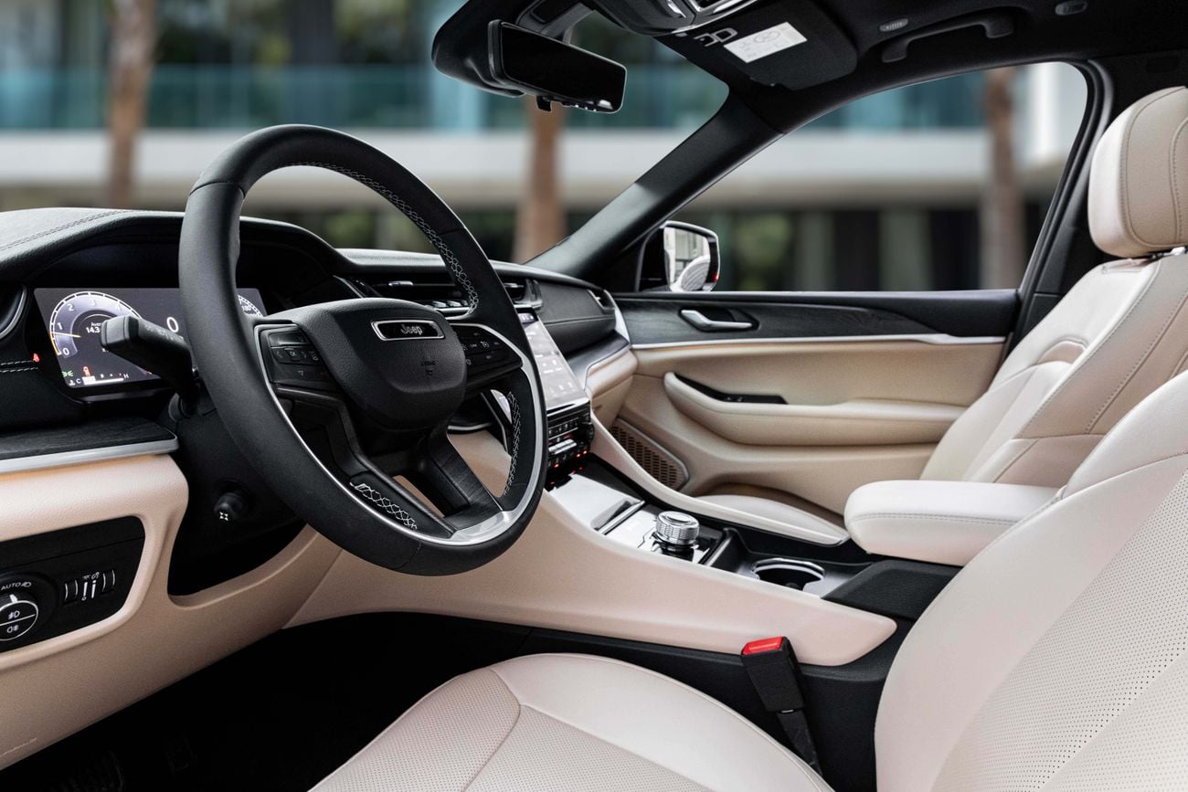 جيب جراند شيروكي Grand Cherokee Limited Black Package | 3,428 P.M | 0% Downpayment | Jeep Warranty! | Ramadan Offer!