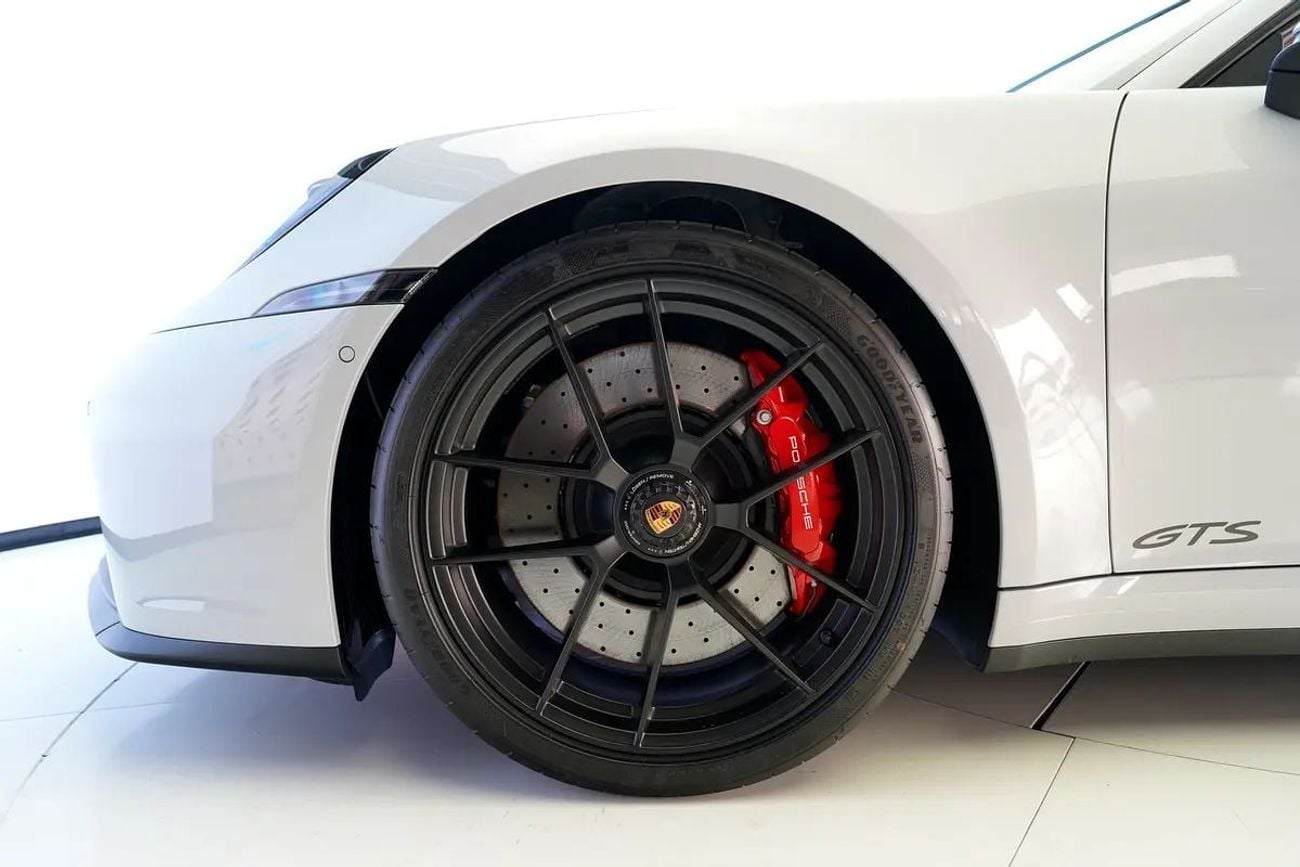 Porsche 911 CARRERA GTS