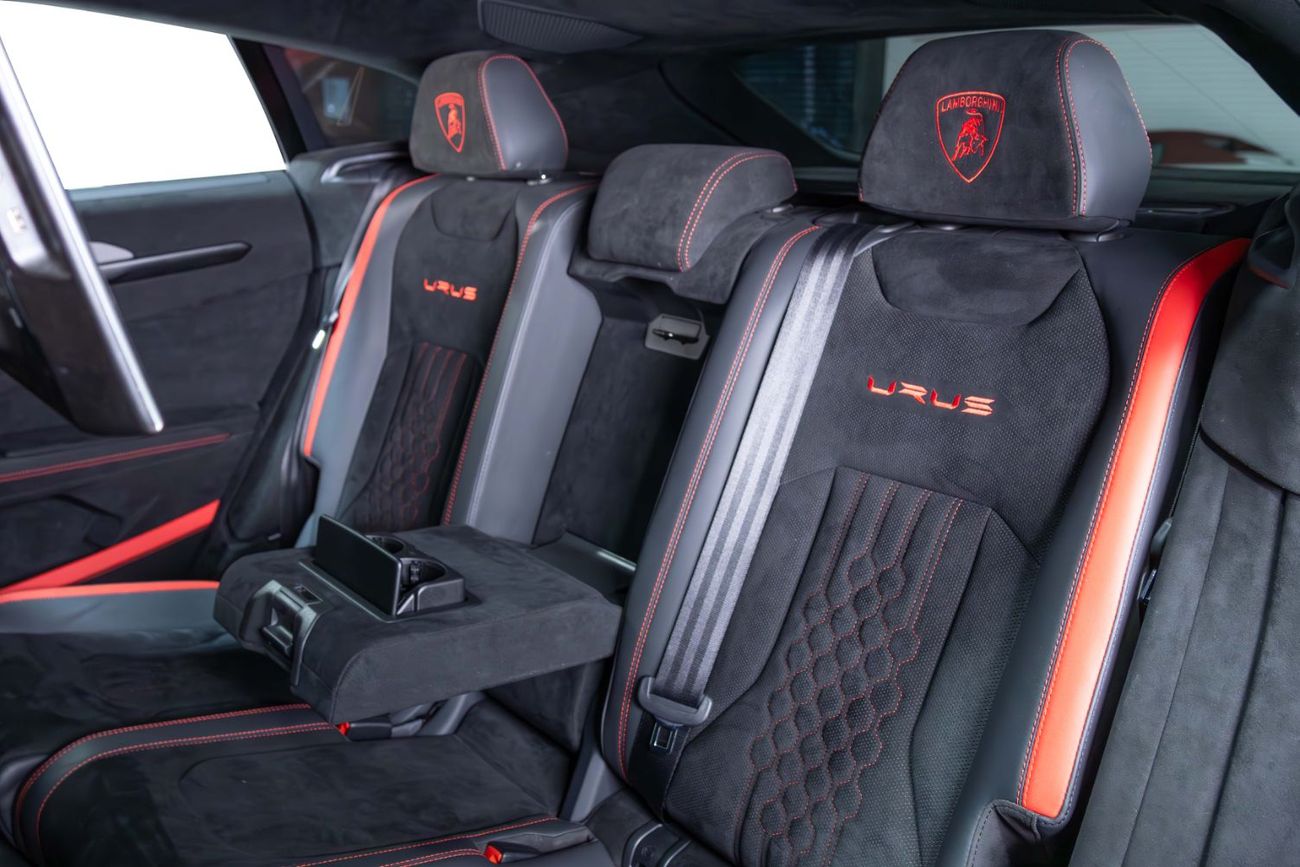 Lamborghini Urus 4.0T V8 Performante Special Matt Color-Alcantara Interior-Full carbon Fiber Exterior Trim