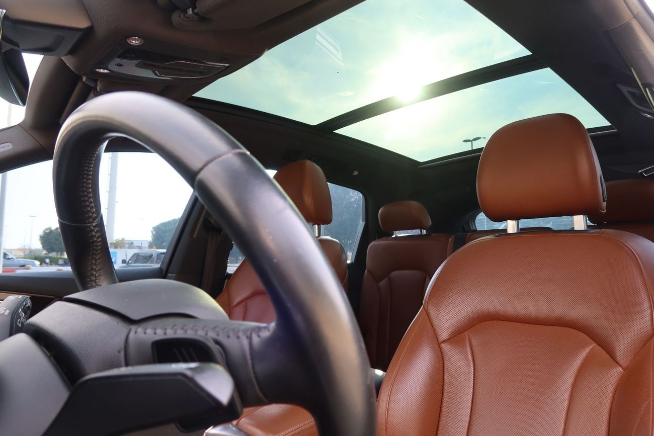 Audi Q7 45 TFSI quattro Luxury 3.0L