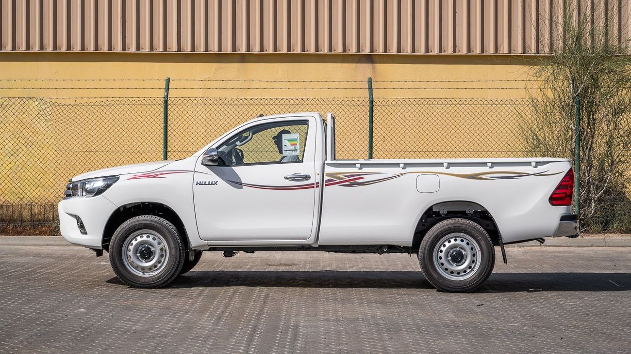 Toyota Hilux TOYOTA HILUX 2.7 SC 4X4 BASIC 5MT -2026YM