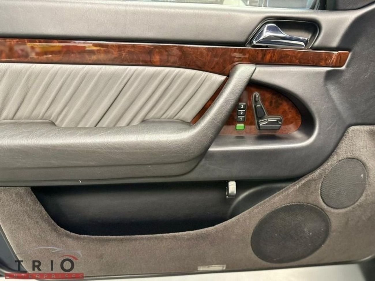 مرسيدس بنز S 600 