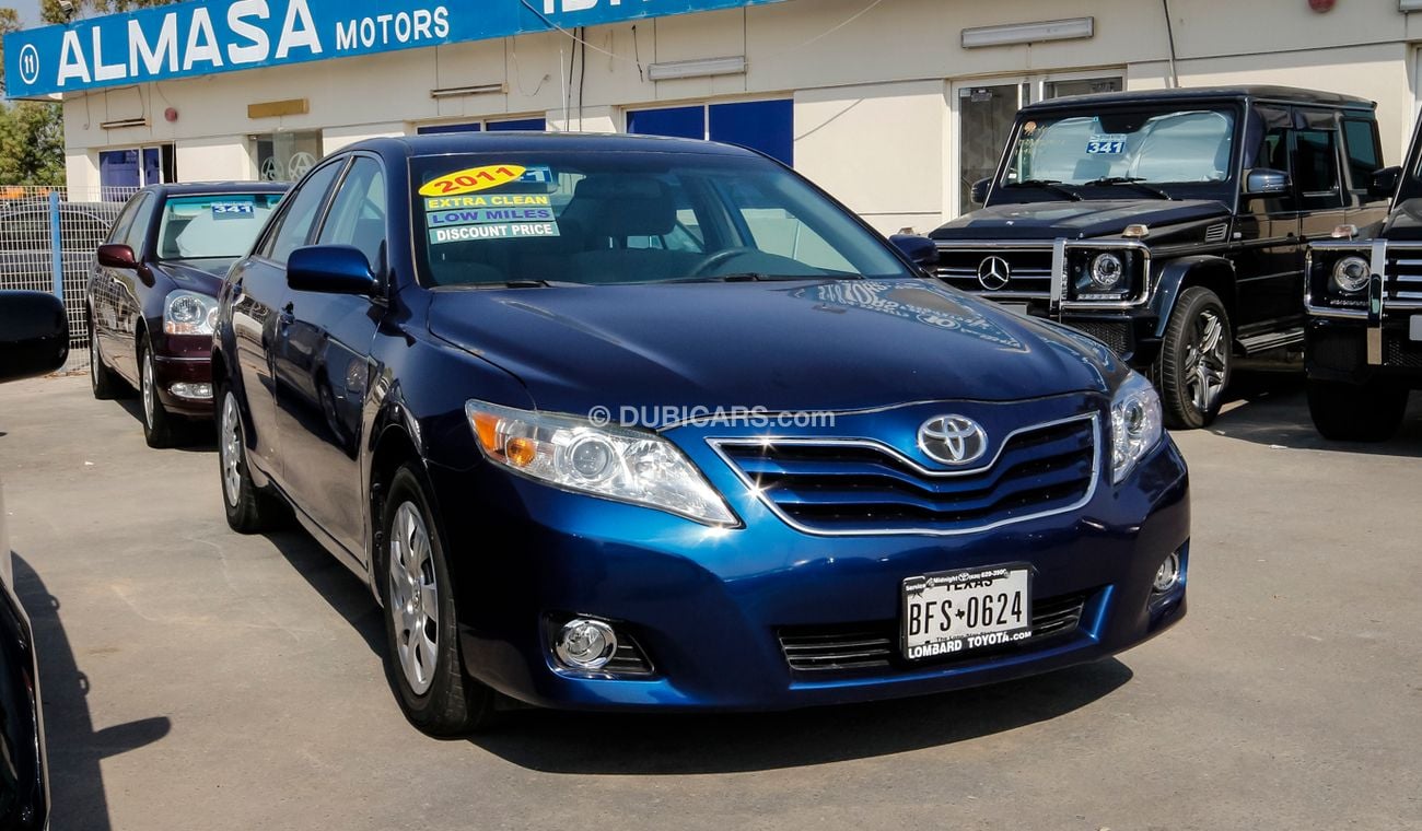 تويوتا كامري LE