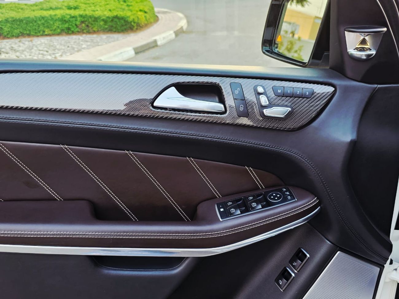 Mercedes-Benz GLS 63 GLS 63 AMG 2016 GCC FULL OPTION SPECIAL OPTIONS WITH CARBON FIBER 2KEY  VERY CLEAN