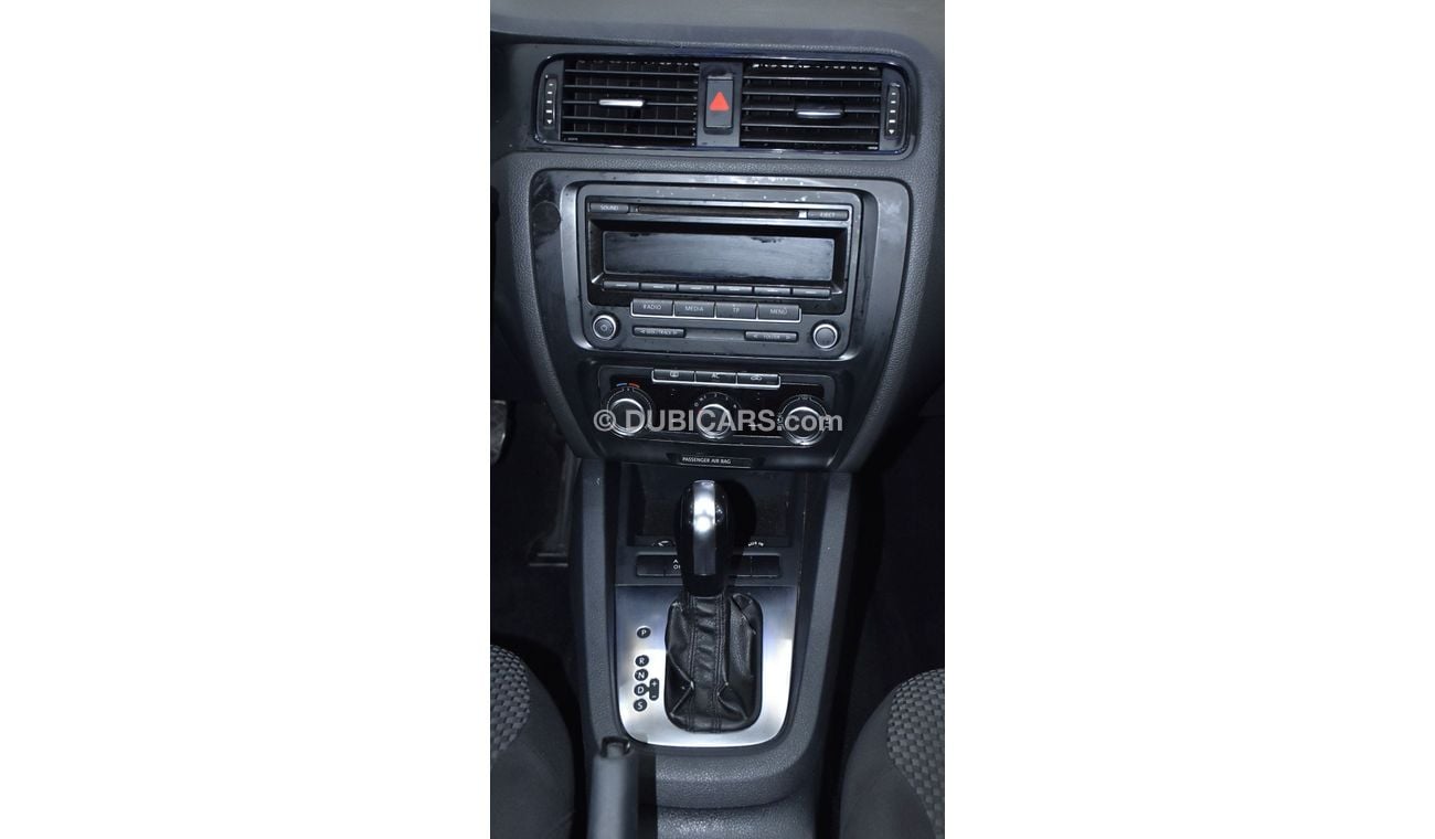 فولكس واجن جيتا EXCELLENT DEAL for our Volkswagen Jetta ( 2012 Model ) in White Color GCC Specs