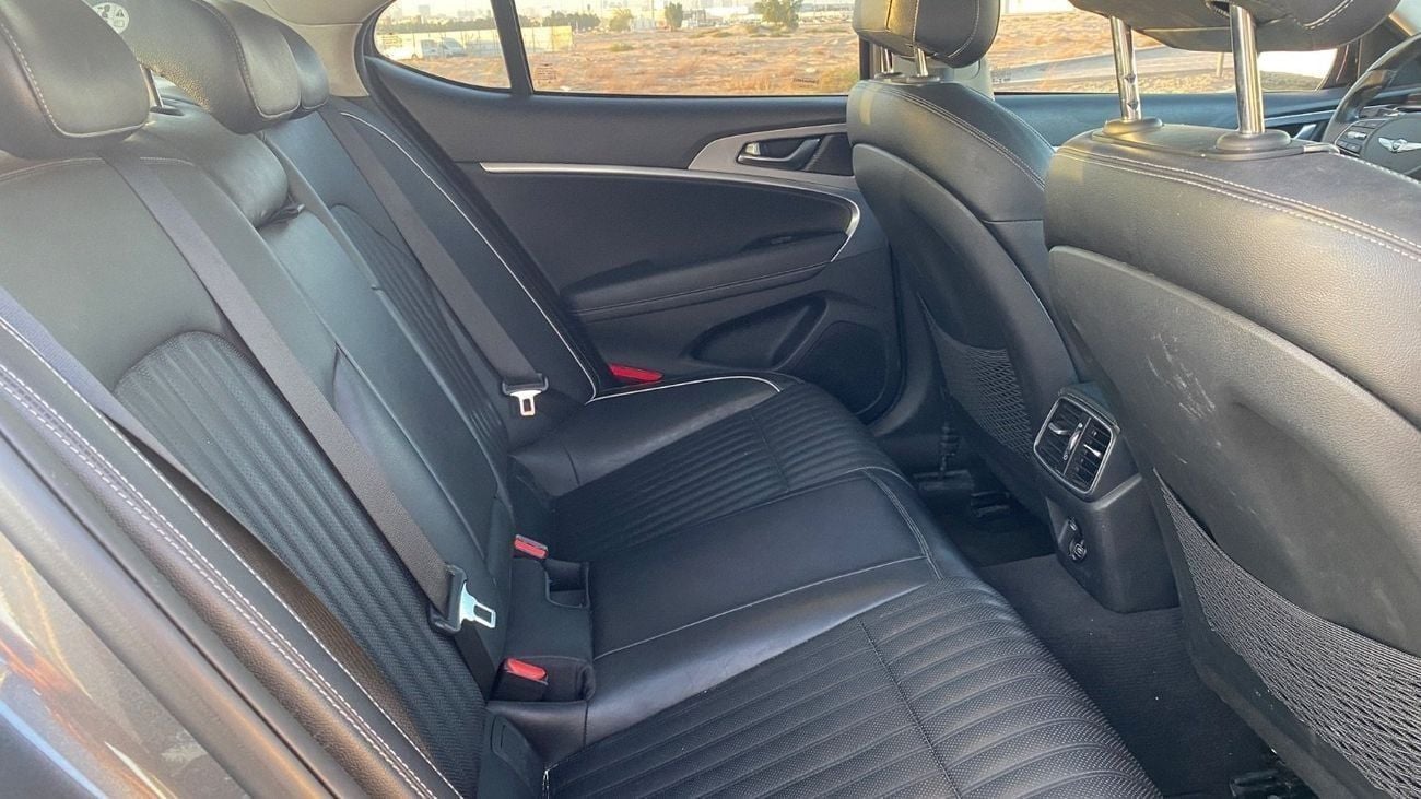جينيسس G70 ROYAL Platinum 2.0L RWD