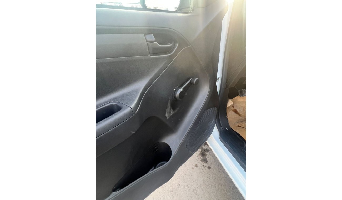 Isuzu DMax Isuzu D Max Open Side 2.5 cc