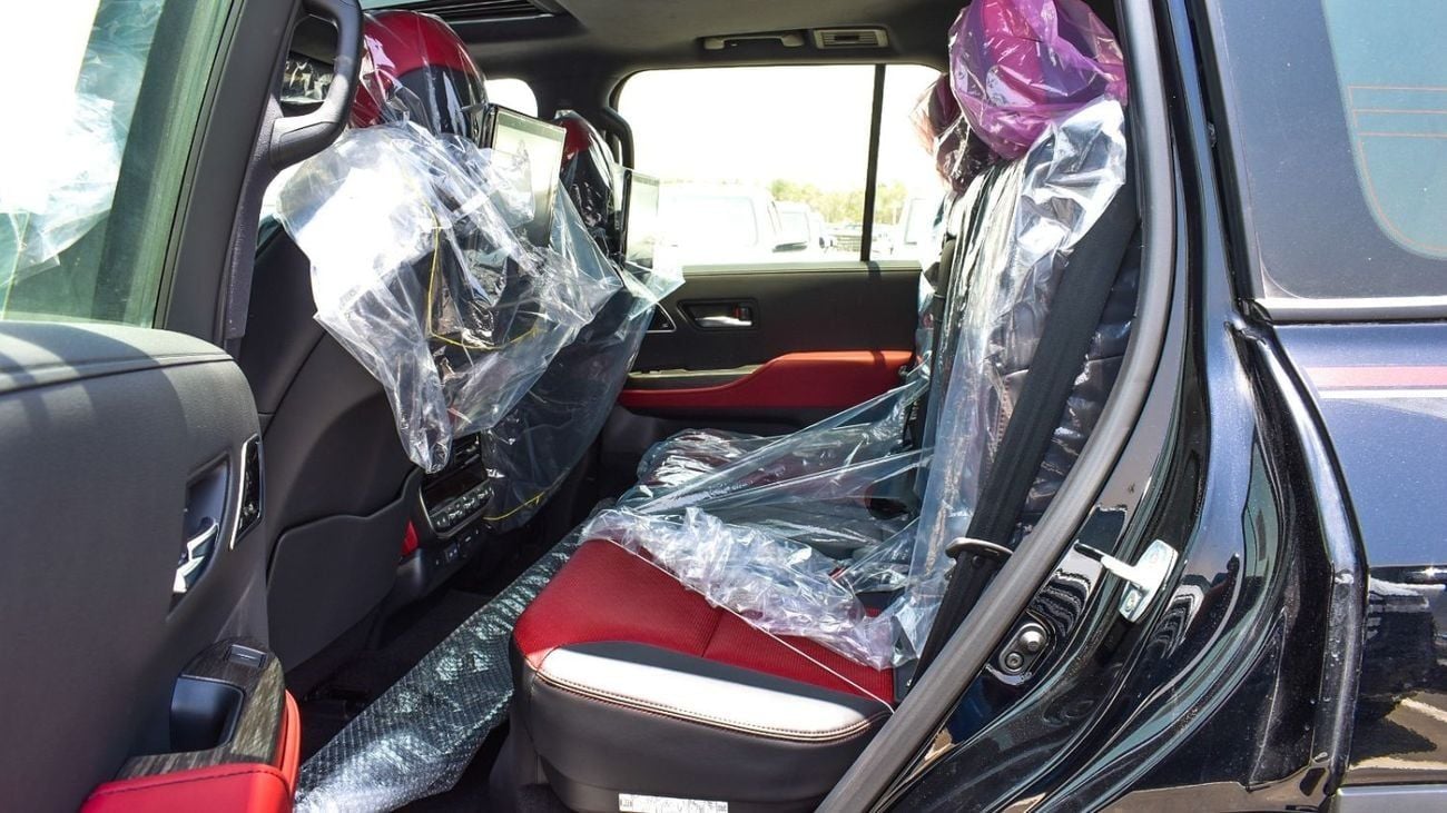 تويوتا لاند كروزر ECT0030 - TLC300 GR Sport - 3.3L Diesel Auto Black