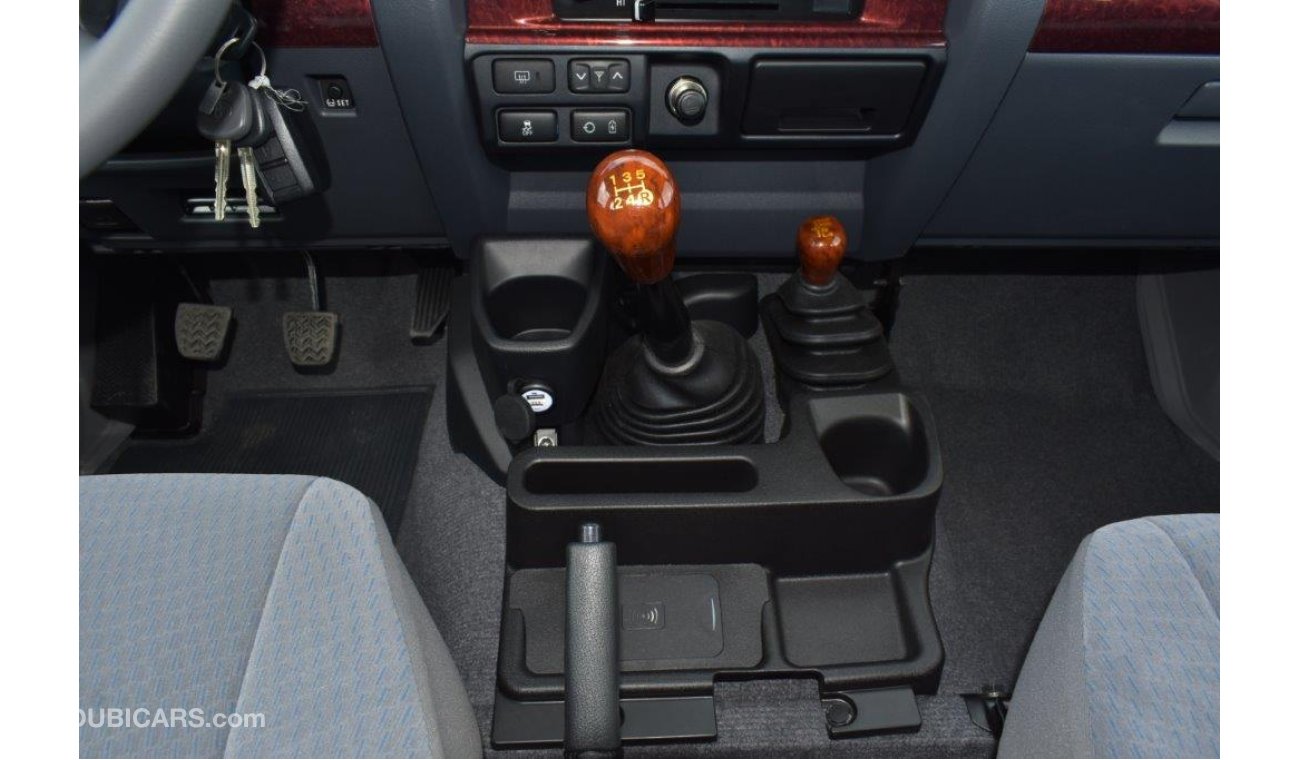 Toyota Land Cruiser 70 LX LIMITED V8 4.5L TD MT
