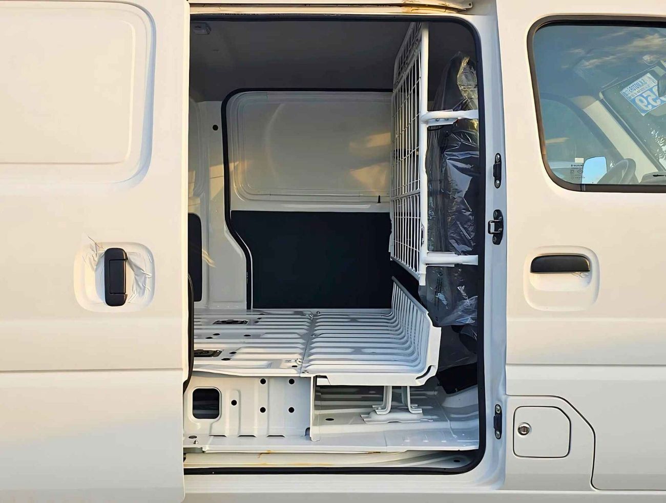 Suzuki EECO CARGO VAN | 1.2L PETROL| MANUAL GEAR BOX | PARKING SENSOR | CODE#ECCR12M