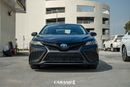 Toyota Camry SE Hybrid 2021 Black