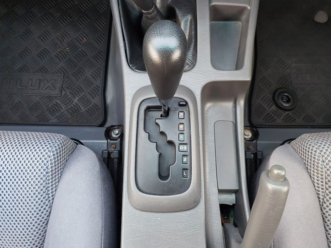 تويوتا هيلوكس TOYOTA HILUX VIGO PICK UP RHD 2012 MODEL 3.0 L DIESEL AUTOMATIC(PM66119)