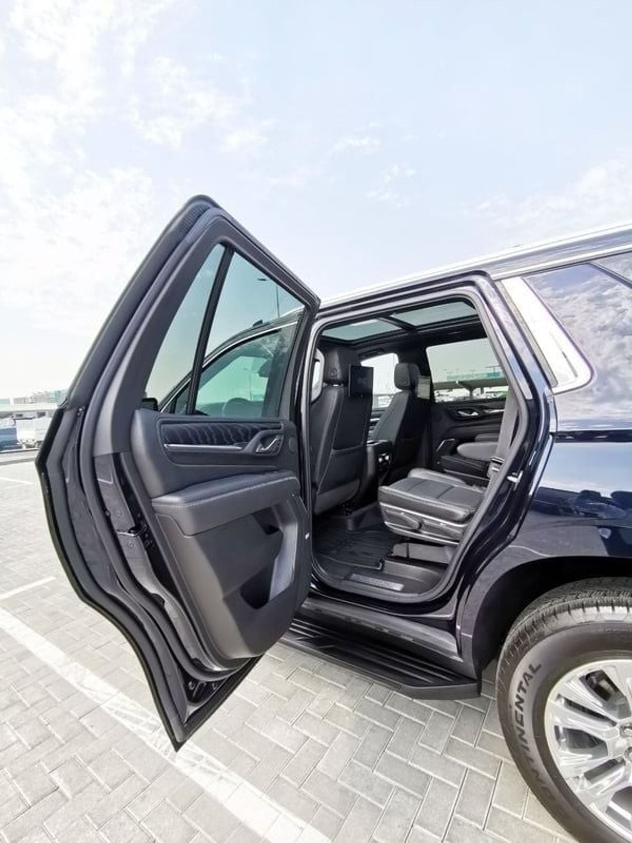 GMC Yukon GMC Denali Diesel - 2022 - Dark Blue