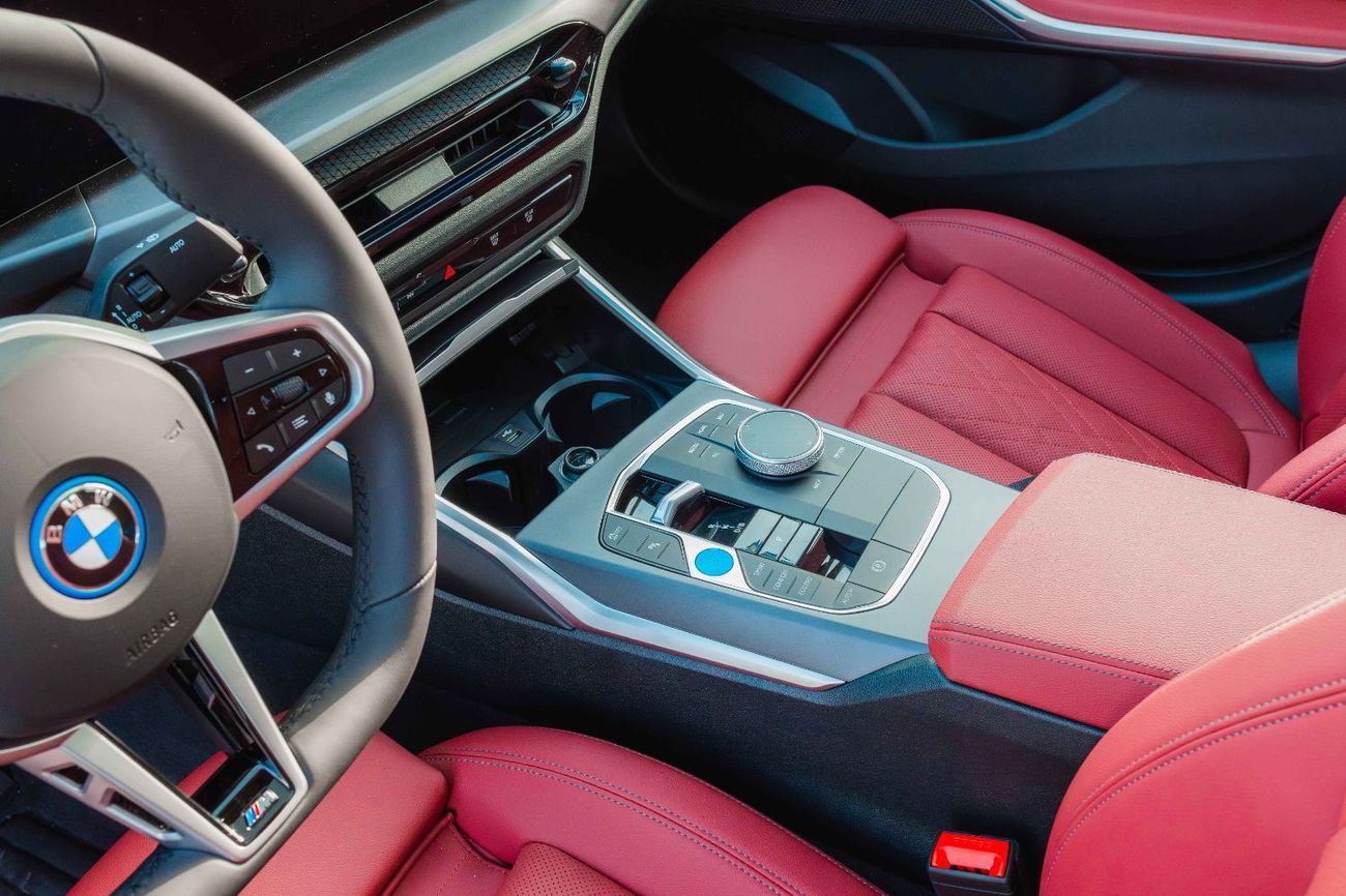 BMW i3 2025 BMW i3 eDrive35L – M Power Kit (EV) FOR EXPORT White