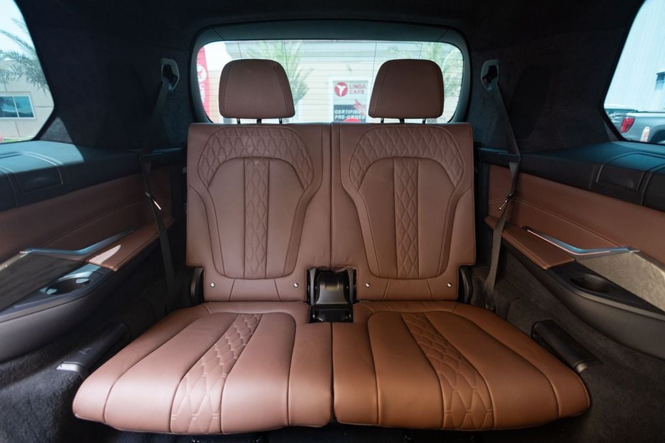 BMW X7 40i M Sport Pure 3.0L (340 HP)