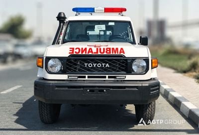 Toyota Land Cruiser 70 LC79 LX AMBULANCE 2.8L Diesel | Manual 4WD | Medical Equipment | Emergency Lights | GCC Specs