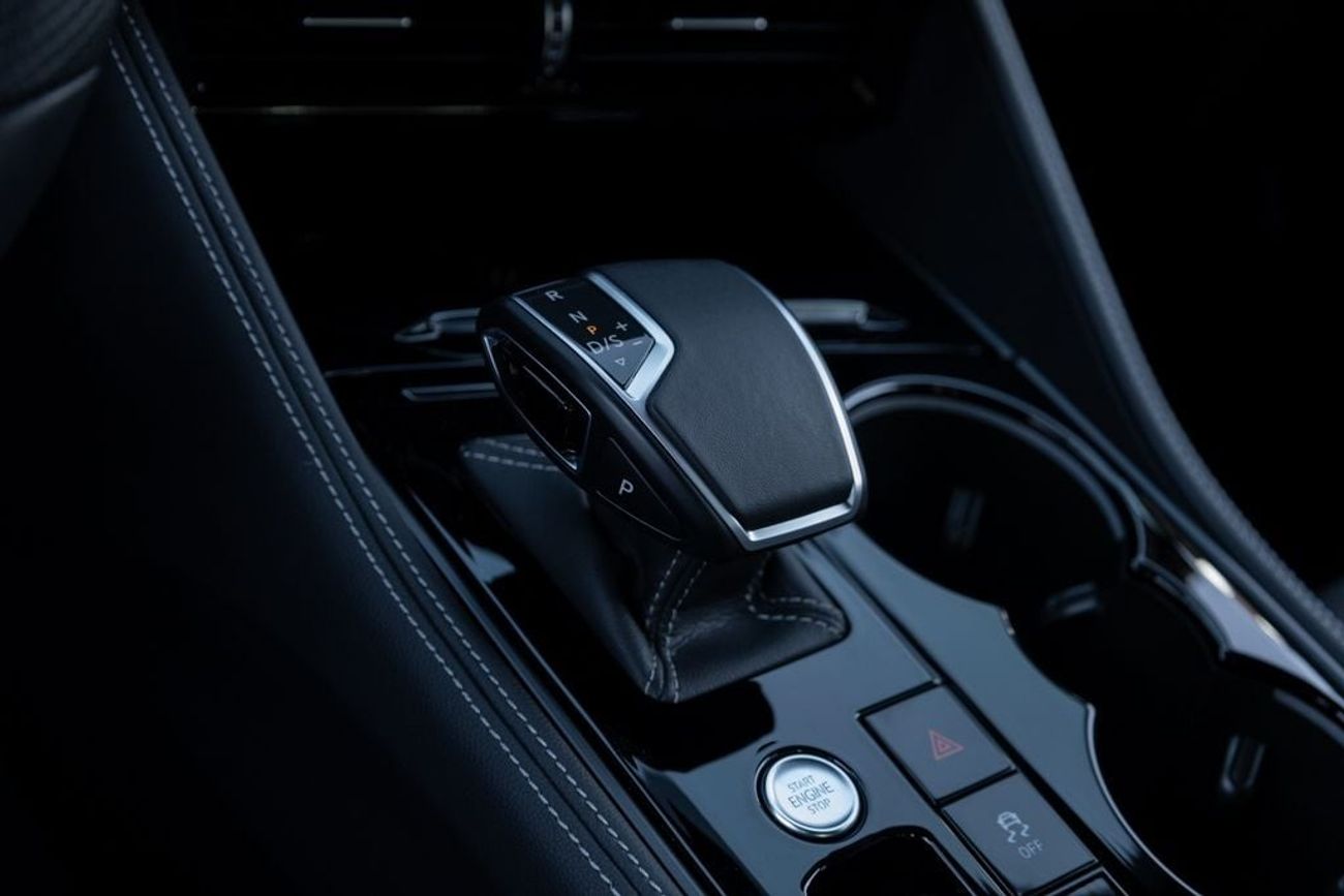 فولكس واجن طوارق R-Line 3.0L AWD