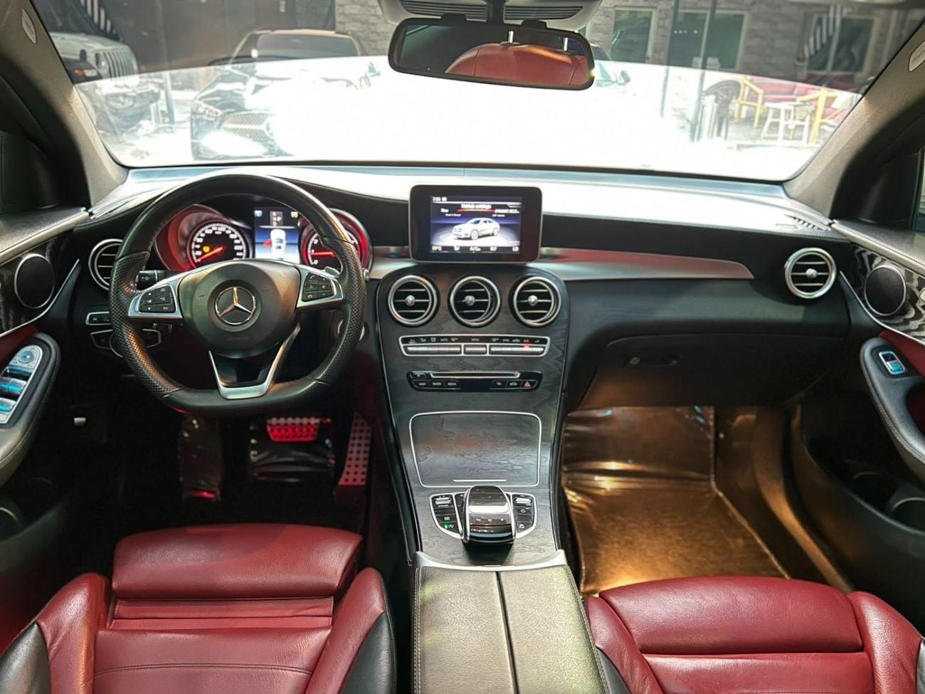 مرسيدس بنز GLC 250 AMG