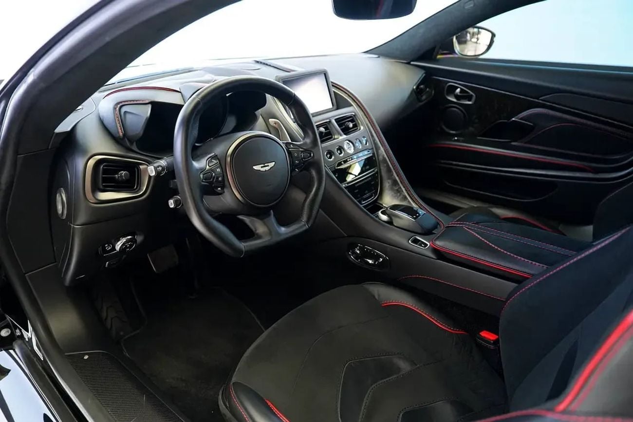 Aston Martin DBS SUPERLEGGERA 5.2L