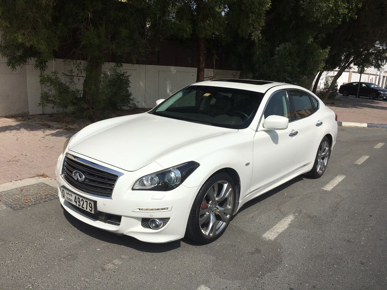 Infiniti M56