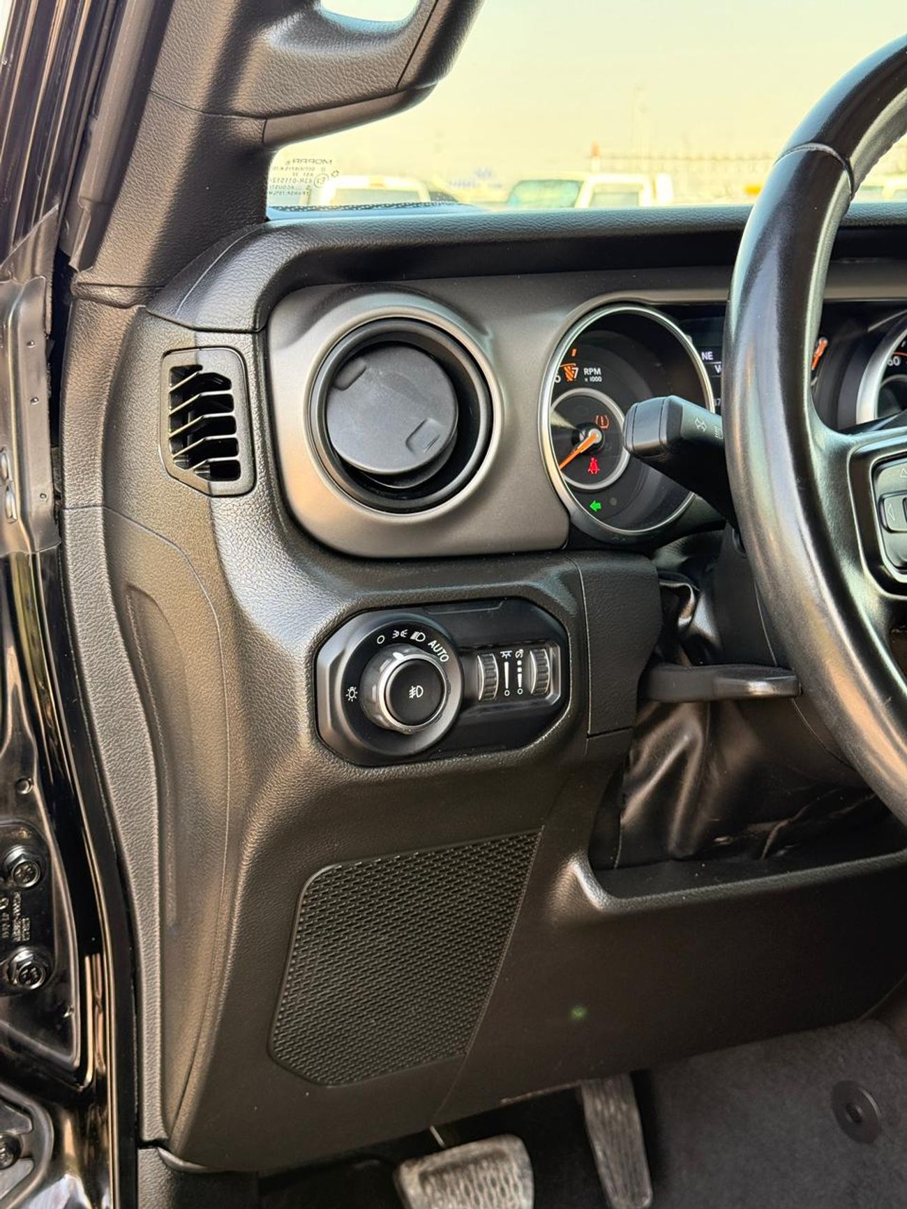 Jeep Wrangler Unlimited Sport 3.6L A/T